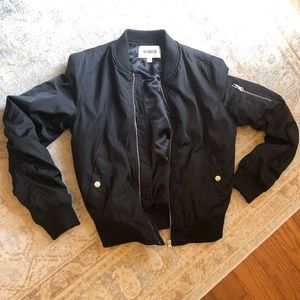 BB Dakota black bomber jacket XS used once!